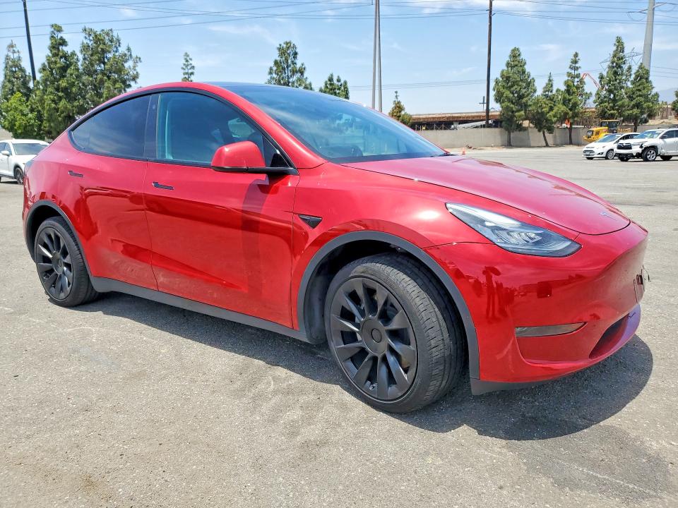56084176 :رقم المزاد ، 7SAYGDEE8PA041921 vin ، 2023 Tesla Model Y مزاد بيع