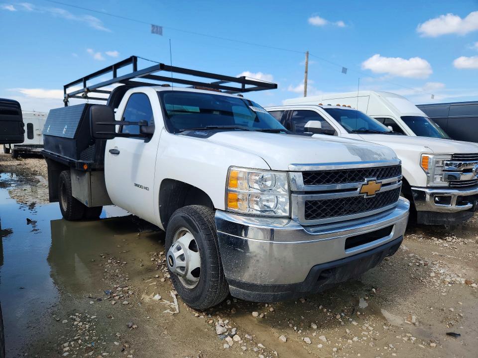 53526736 :رقم المزاد ، 1GB3CZCG9DF189871 vin ، 2013 Chevrolet 20/2500 مزاد بيع