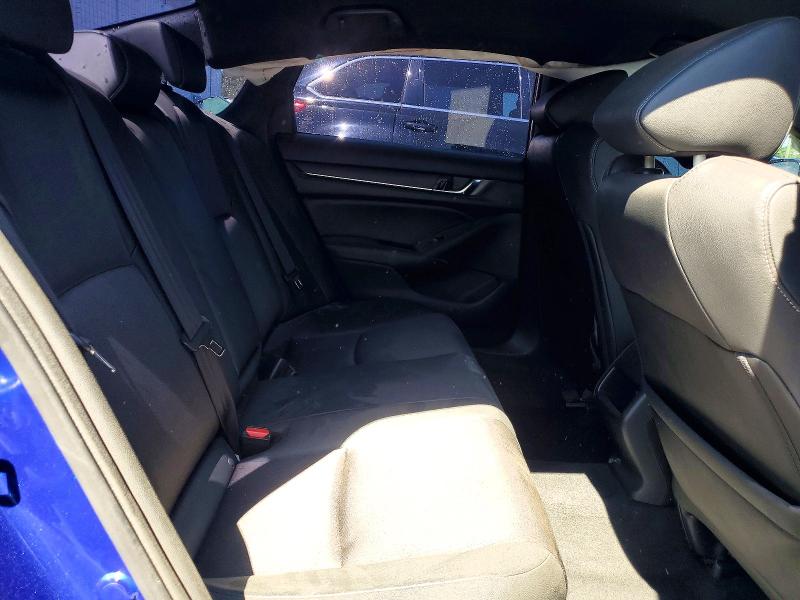 56121426 :رقم المزاد ، 1HGCV1F38KA144108 vin ، 2019 Honda Accord مزاد بيع