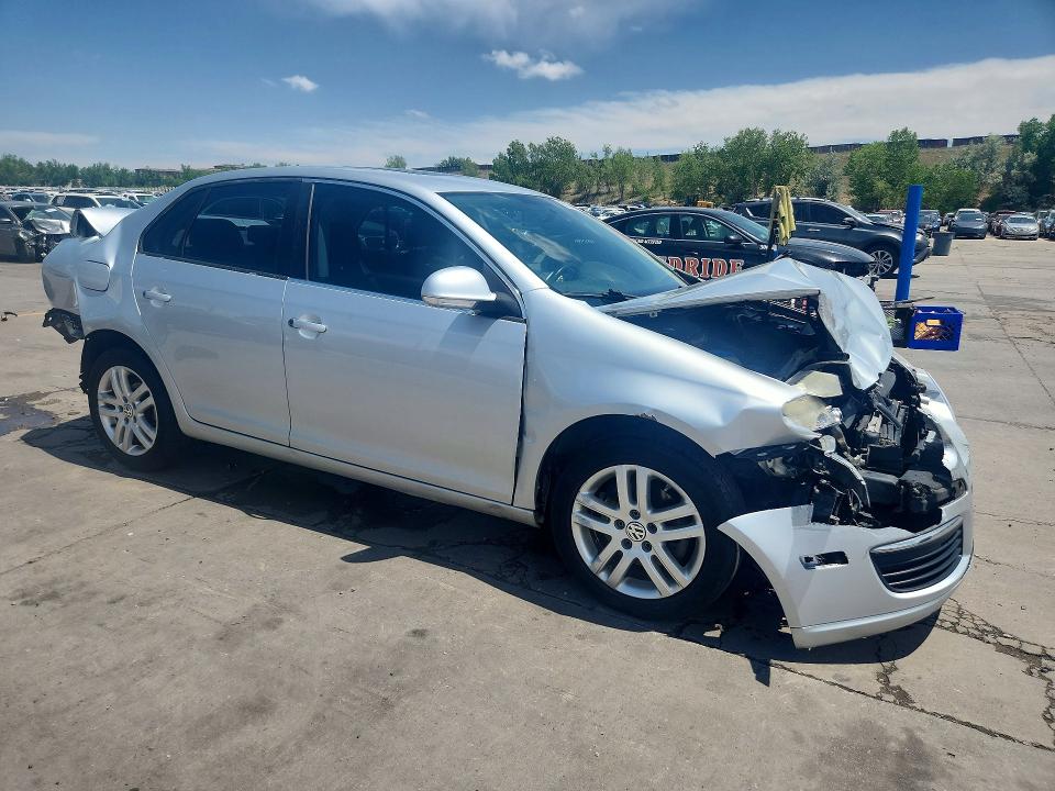 56364536 :رقم المزاد ، 3VWRL7AJ0AM057695 vin ، 2010 Volkswagen Jetta مزاد بيع
