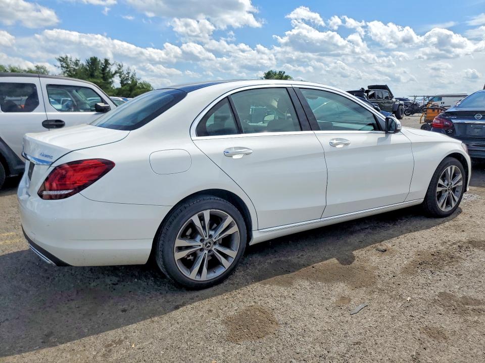 57091016 :رقم المزاد ، W1KWF8EB9MR635999 vin ، 2021 Mercedes-benz C مزاد بيع