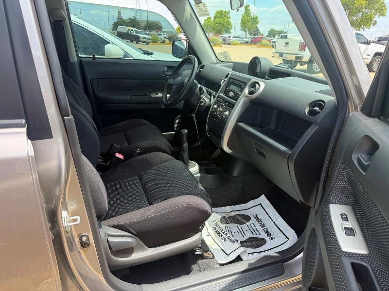 Продаж на аукціоні авто 2004 Toyota Scion, vin: JTLKT334640161379, номер лоту: 56465126