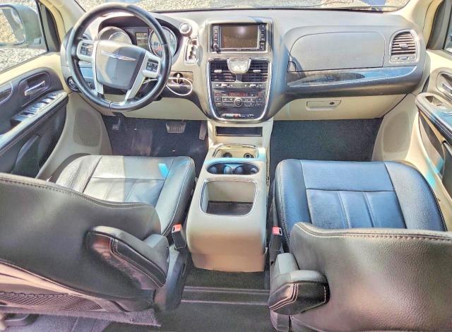 56801626 :رقم المزاد ، 2C4RC1BG6FR551613 vin ، 2015 Chrysler Town & Country مزاد بيع