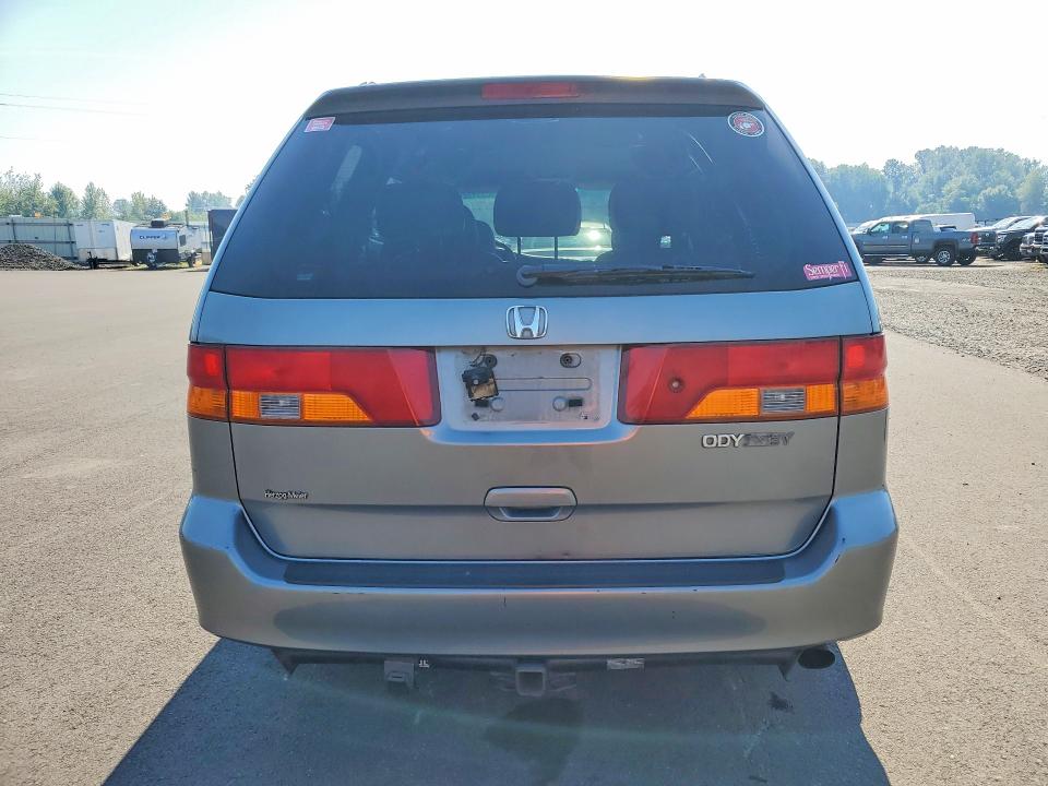 56331326 :رقم المزاد ، 2HKRL189X2H568351 vin ، 2002 Honda Odyssey مزاد بيع