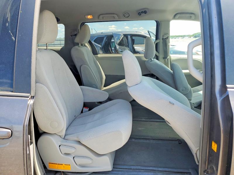 Aukcja sprzedaży 2012 Toyota Sienna, vin: 5TDKA3DC6CS012652, numer aukcji: 57532816