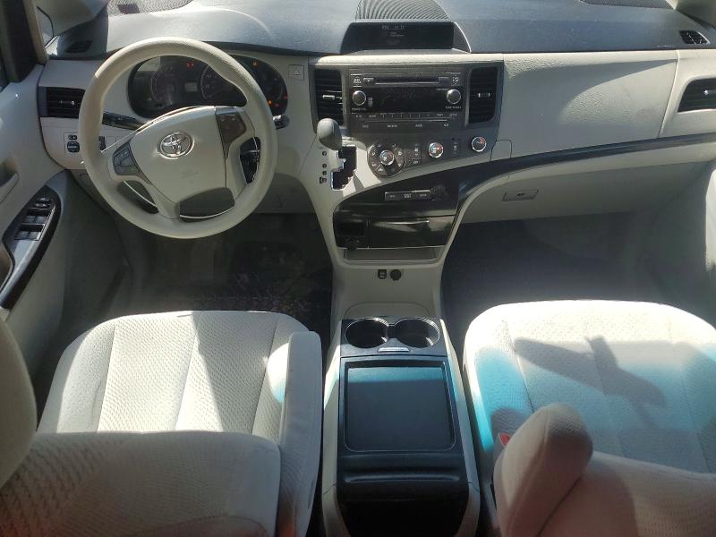 2011 Toyota Sienna მანქანა იყიდება აუქციონზე, vin: 5TDKK3DC6BS049406, აუქციონის ნომერი: 55798086
