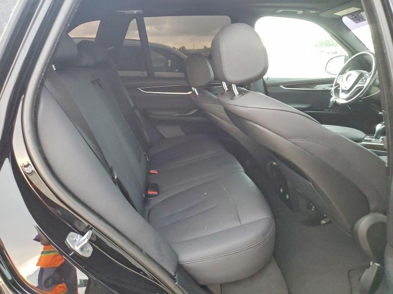 55923516 :رقم المزاد ، 5UXKR2C58J0Z18225 vin ، 2018 Bmw X5 مزاد بيع