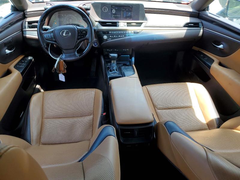 56441766 :رقم المزاد ، 58ADA1C10MU011057 vin ، 2021 Lexus Es مزاد بيع