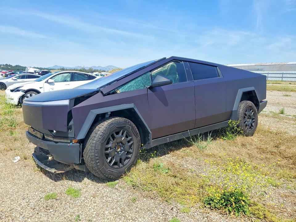 2024 Tesla Cybertruck მანქანა იყიდება აუქციონზე, vin: 7G2CEHED6RA002269, აუქციონის ნომერი: 55905806