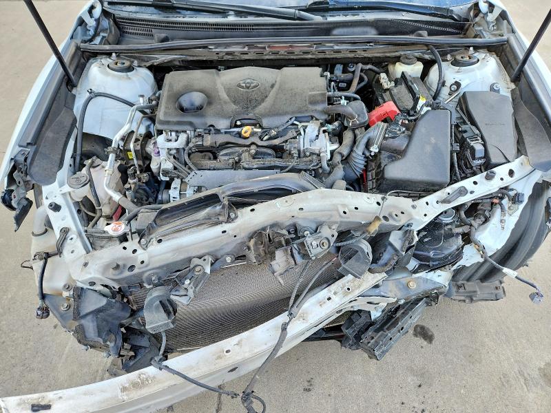 56819126 :رقم المزاد ، 4T1B61HK7JU056378 vin ، 2018 Toyota Camry مزاد بيع
