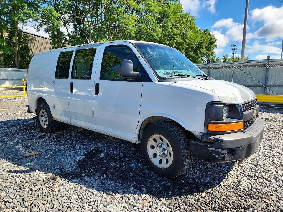 55944586 :رقم المزاد ، 1GCSGAFX3C1141870 vin ، 2012 Chevrolet Express G1500 مزاد بيع