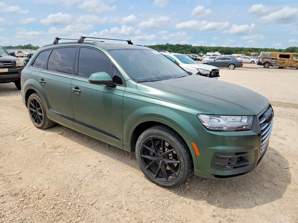 Продаж на аукціоні авто 2018 Audi Q7, vin: WA1VAAF70JD000226, номер лоту: 58849016