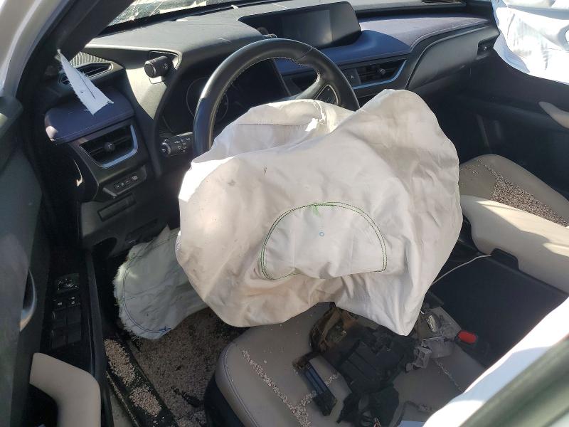 56313656 :رقم المزاد ، JTHX3JBH0N2052690 vin ، 2022 Lexus Ux 200 مزاد بيع