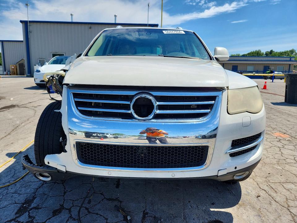 56447856 :رقم المزاد ، WVGBE77L08D072335 vin ، 2008 Volkswagen Touareg 2 مزاد بيع