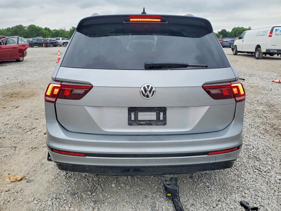 55581366 :رقم المزاد ، 3VV2B7AX9MM000820 vin ، 2021 Volkswagen Tiguan مزاد بيع