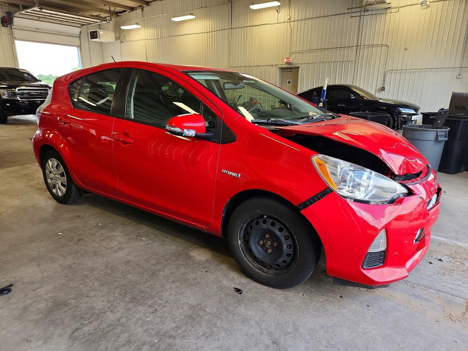 2014 Toyota Prius C მანქანა იყიდება აუქციონზე, vin: JTDKDTB33E1560327, აუქციონის ნომერი: 56951736