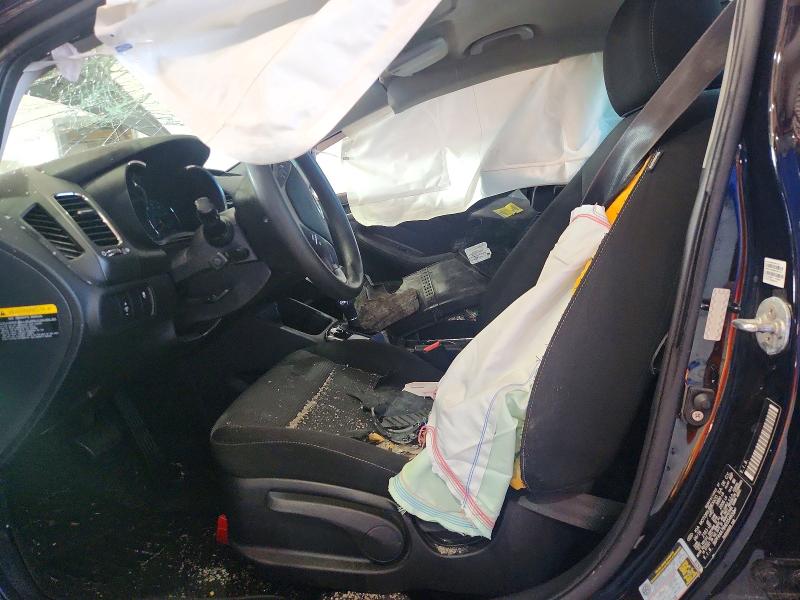 59125636 :رقم المزاد ، 3KPFK4A76HE054655 vin ، 2017 Kia Forte مزاد بيع