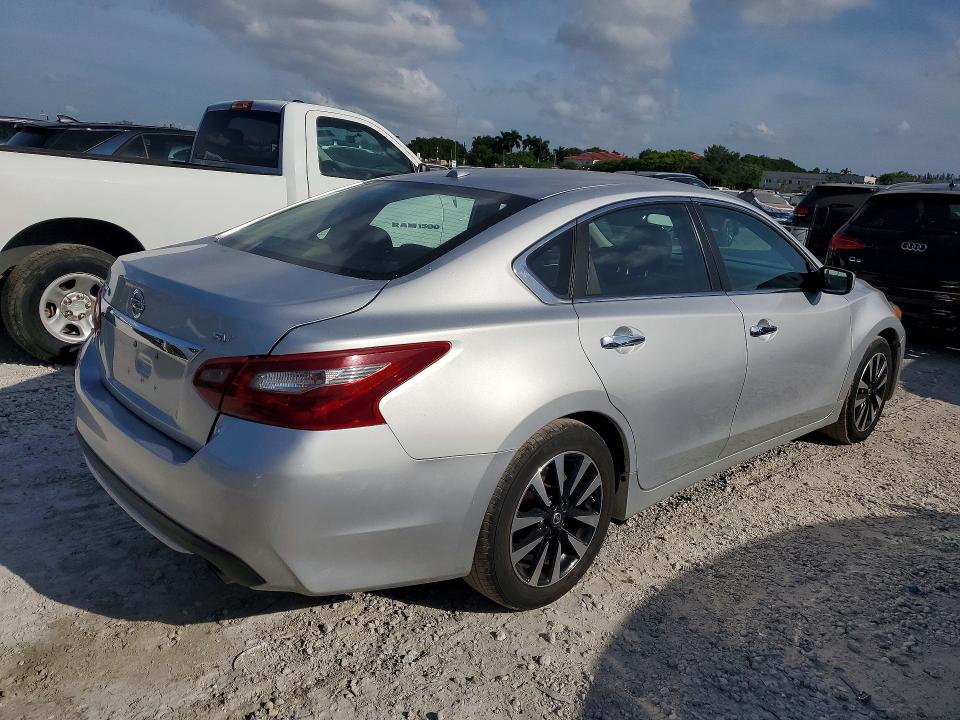 Продаж на аукціоні авто 2018 Nissan Altima, vin: 1N4AL3AP6JC234965, номер лоту: 58003276