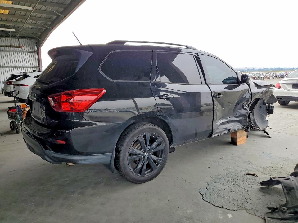 Продажа на аукционе авто 2018 Nissan Pathfinder, vin: 5N1DR2MN5JC663617, номер лота: 58149146