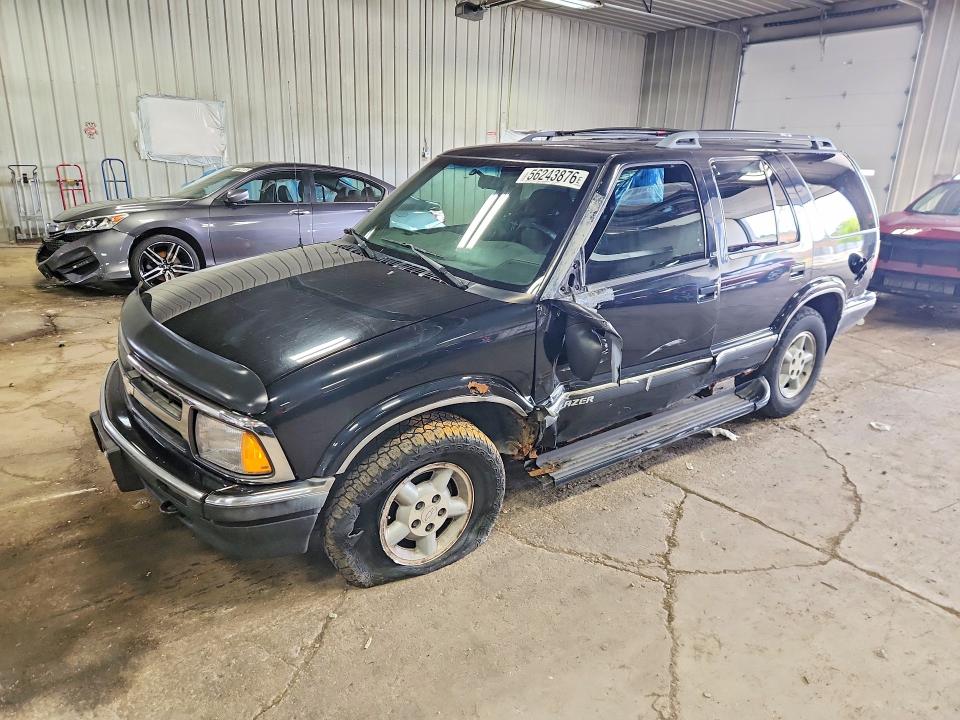 Продажа на аукционе авто 1997 Chevrolet Blazer, vin: 1GNDT13WXV2107042, номер лота: 56243876