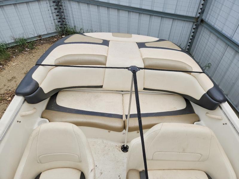 55543756 :رقم المزاد ، CEC34000D405 vin ، 2005 Sea-doo Boat مزاد بيع