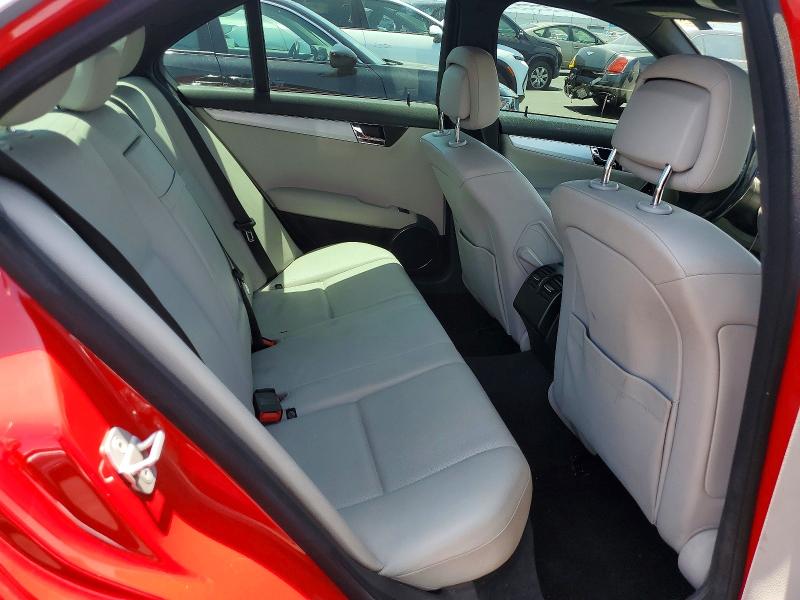 56436336 :رقم المزاد ، WDDGF5EB8BR152214 vin ، 2011 Mercedes-benz C مزاد بيع
