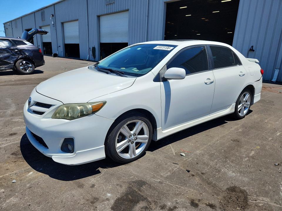 2013 Toyota Corolla მანქანა იყიდება აუქციონზე, vin: 5YFBU4EE0DP135645, აუქციონის ნომერი: 55825106