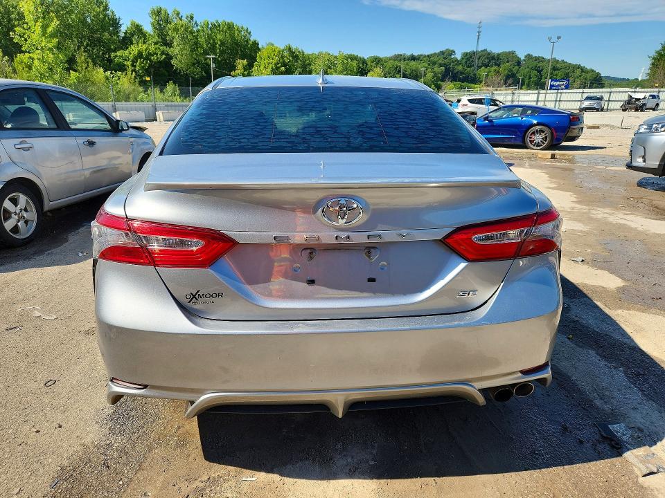 58358476 :رقم المزاد ، 4T1B11HK3KU807962 vin ، 2019 Toyota Camry مزاد بيع