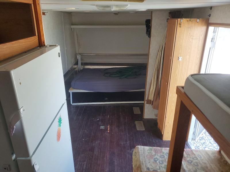 2006 Gulf Stream Amer Lite მანქანა იყიდება აუქციონზე, vin: 1NL1GTR2861024212, აუქციონის ნომერი: 56500566