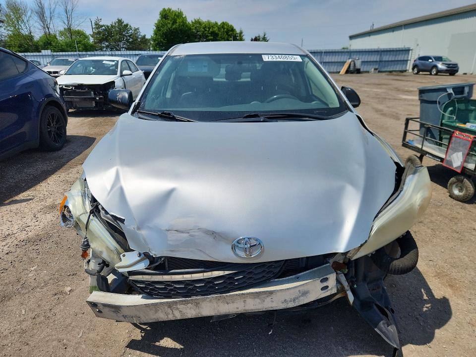 73340855 :رقم المزاد ، 2T1KU4EE5BC713865 vin ، 2011 Toyota Matrix مزاد بيع