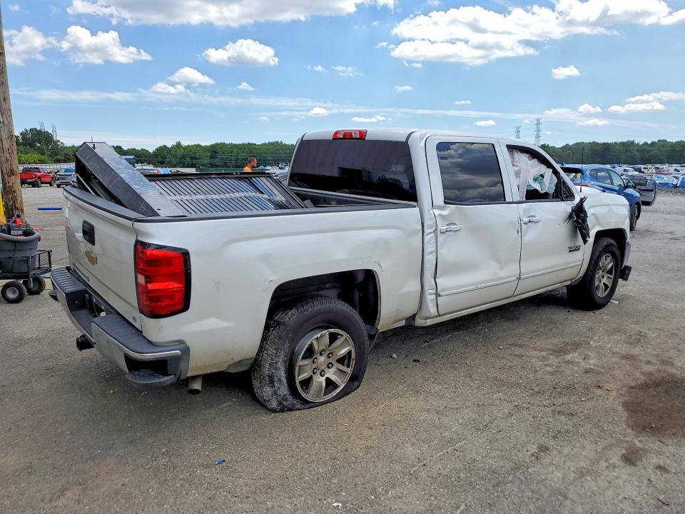 Продаж на аукціоні авто 2018 Chevrolet Silverado, vin: 3GCUCRER0JG278334, номер лоту: 57494256