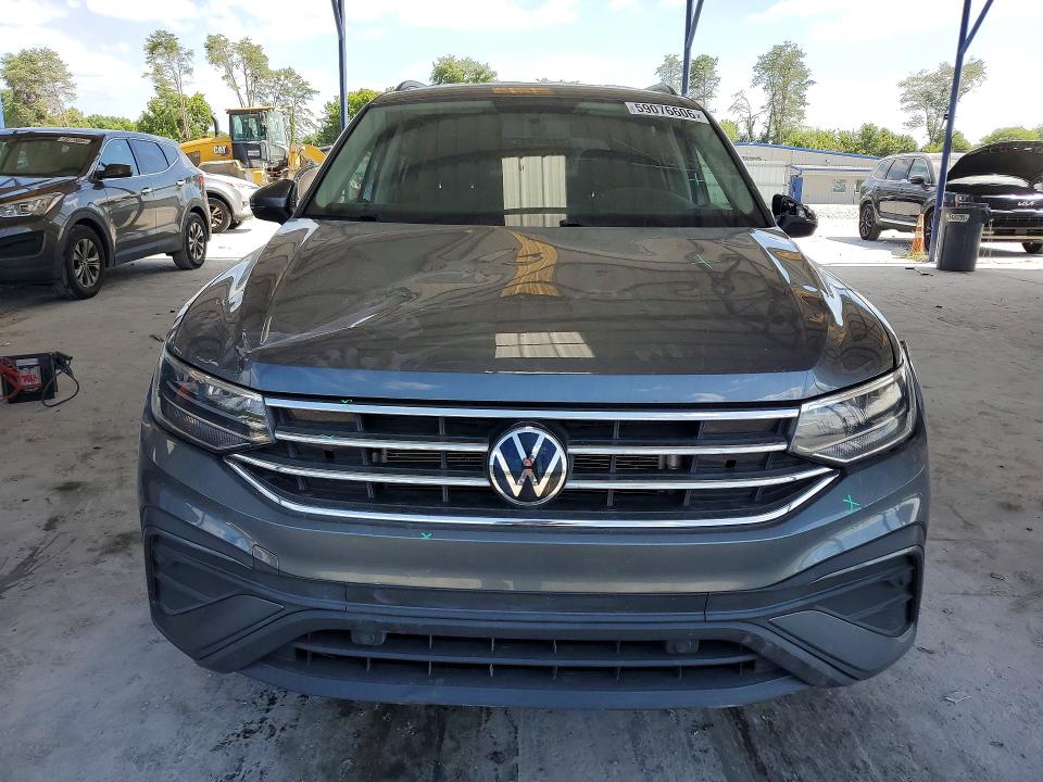 Продажа на аукционе авто 2022 Volkswagen Tiguan, vin: 3VV1B7AX3NM153013, номер лота: 59076606
