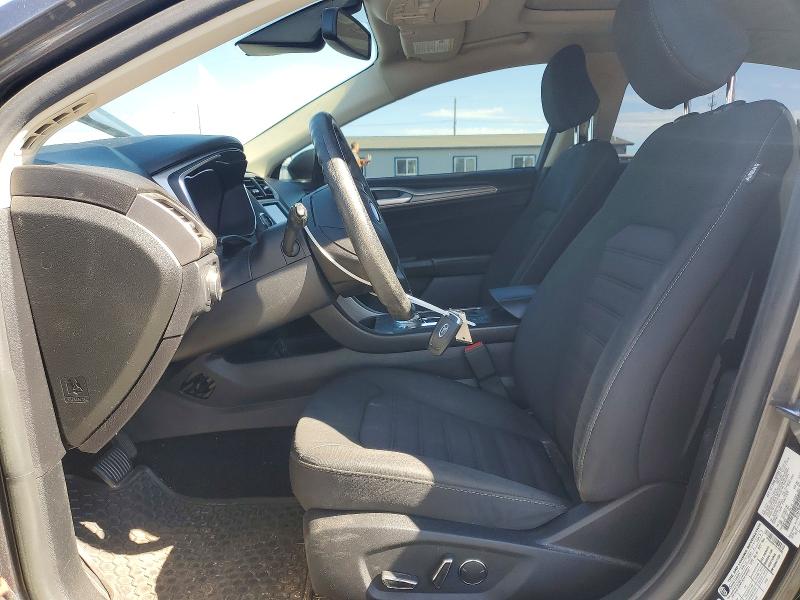 57078786 :رقم المزاد ، 3FA6P0HD1LR149895 vin ، 2020 Ford Fusion مزاد بيع
