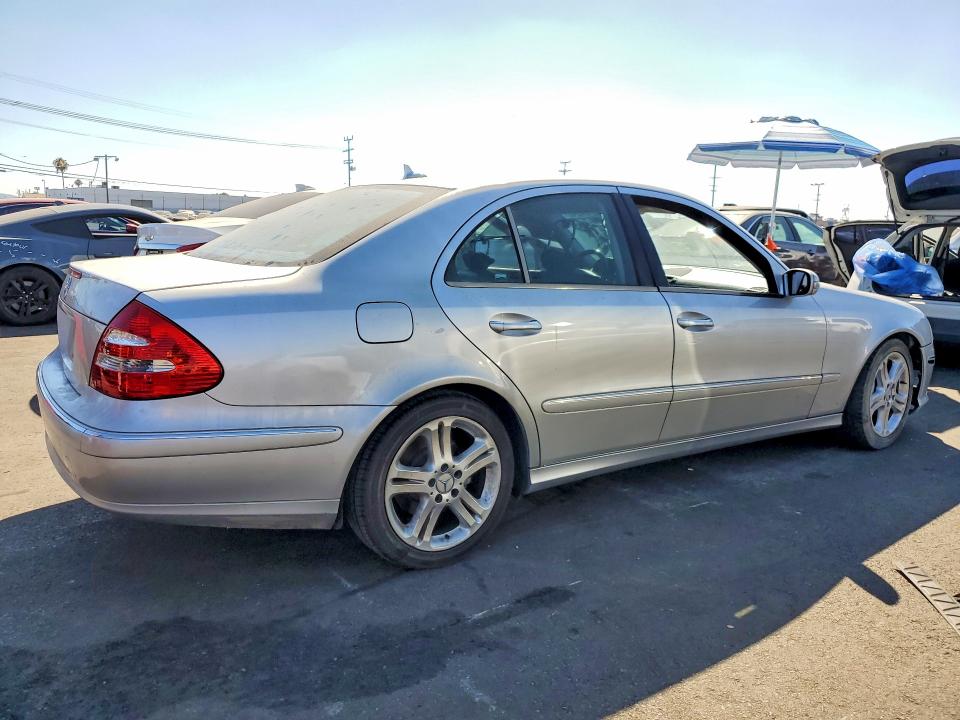 2009 Mercedes-benz E მანქანა იყიდება აუქციონზე, vin: WDBUF56X89B431770, აუქციონის ნომერი: 59184046