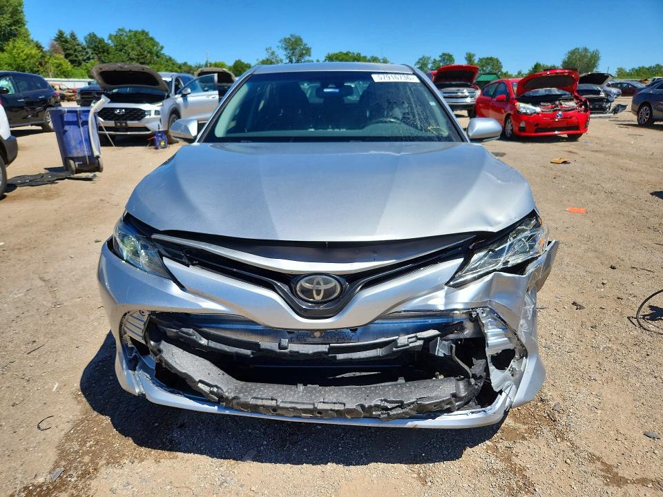 Продажа на аукционе авто 2018 Toyota Camry, vin: 4T1B11HK6JU637062, номер лота: 57916736