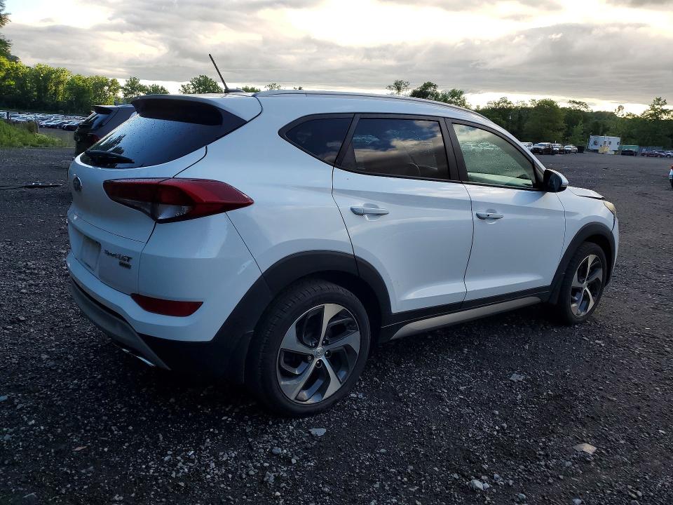 57322706 :رقم المزاد ، KM8J3CA27HU300566 vin ، 2017 Hyundai Tucson مزاد بيع