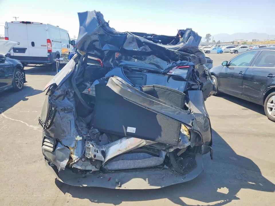 2024 Tesla Model Y მანქანა იყიდება აუქციონზე, vin: 7SAYGDEE5RF031434, აუქციონის ნომერი: 55753236