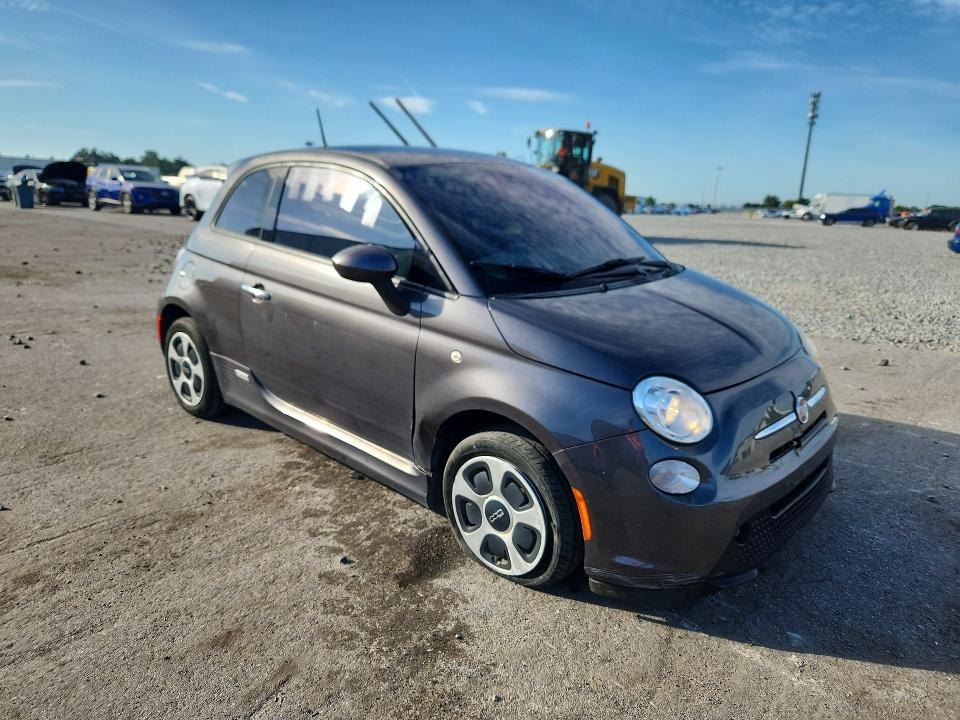 Продаж на аукціоні авто 2017 Fiat 500, vin: 3C3CFFGE7HT699369, номер лоту: 56585976