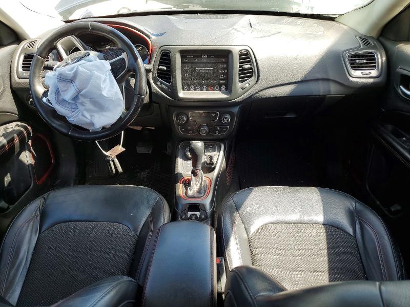 57821376 :رقم المزاد ، 3C4NJDDB9JT501723 vin ، 2018 Jeep Compass مزاد بيع