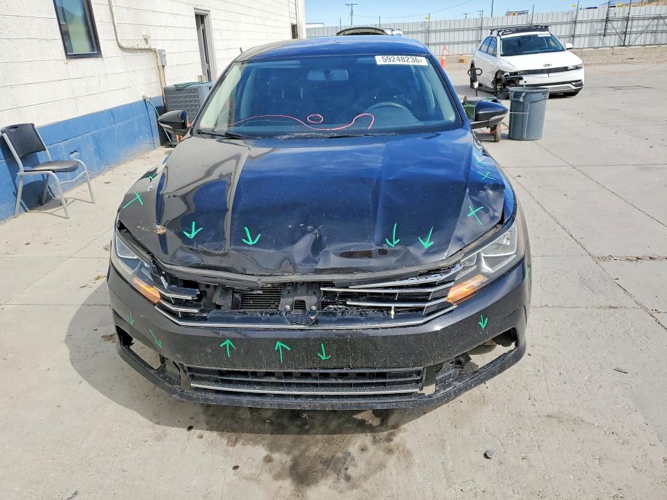 59248236 :رقم المزاد ، 1VWAS7A34GC041852 vin ، 2016 Volkswagen Passat مزاد بيع