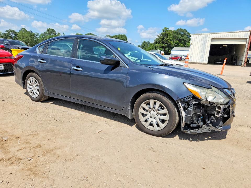 2018 Nissan Altima მანქანა იყიდება აუქციონზე, vin: 1N4AL3AP9JC278569, აუქციონის ნომერი: 55477726