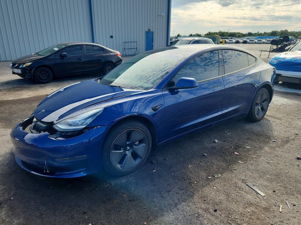 57411786 :رقم المزاد ، 5YJ3E1EB4NF274762 vin ، 2022 Tesla Model 3 مزاد بيع