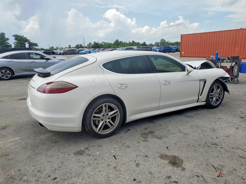 58487856 :رقم المزاد ، WP0AB2A78BL060874 vin ، 2011 Porsche Panamera مزاد بيع
