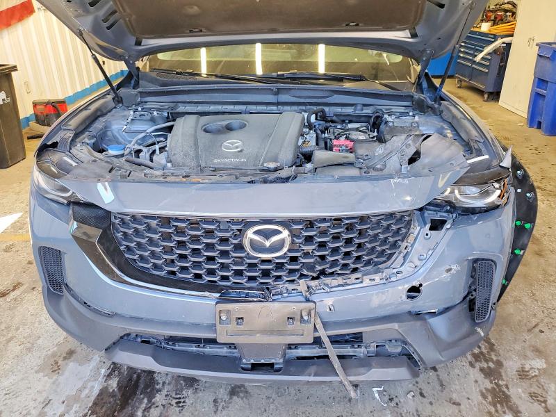 56643946 :رقم المزاد ، 7MMVABCM3PN127917 vin ، 2023 Mazda Cx-50 مزاد بيع
