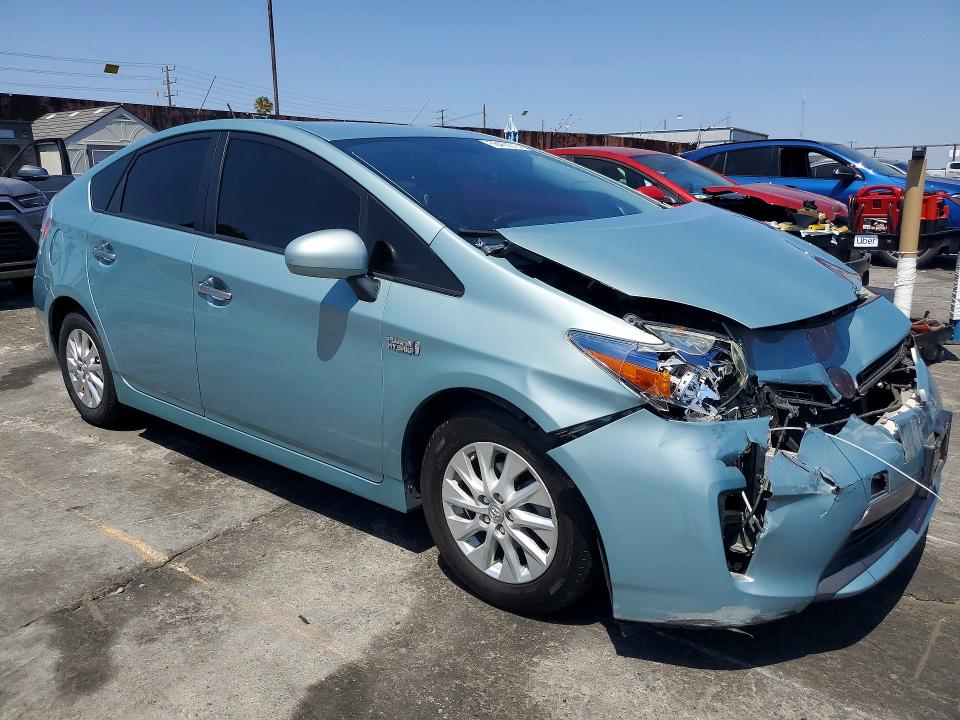 56460316 :رقم المزاد ، JTDKN3DP5E3050529 vin ، 2014 Toyota Prius Plug-in Hybrid مزاد بيع