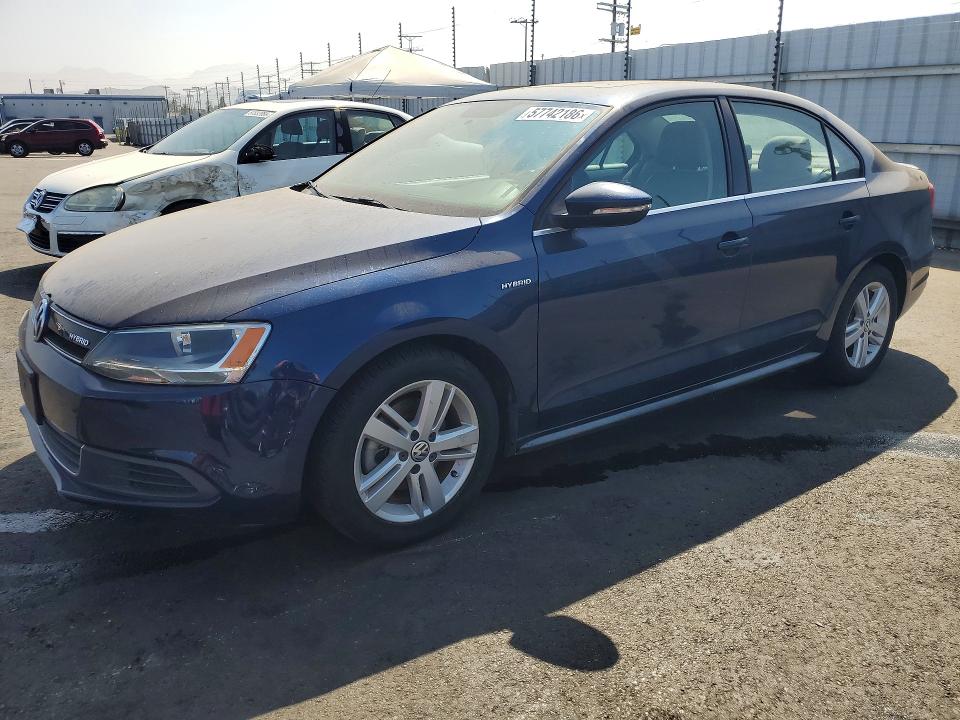 2013 Volkswagen Jetta მანქანა იყიდება აუქციონზე, vin: 3VW637AJ4DM226754, აუქციონის ნომერი: 57742186
