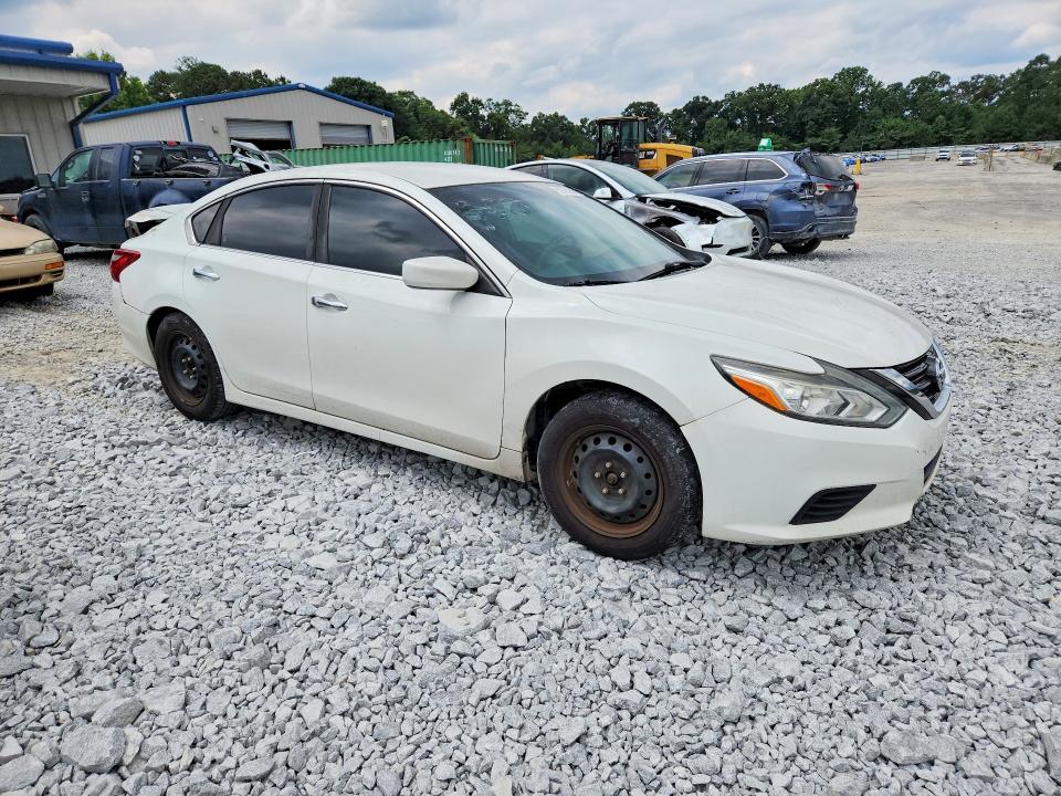 Продаж на аукціоні авто 2017 Nissan Altima, vin: 1N4AL3AP0HN313935, номер лоту: 58708966