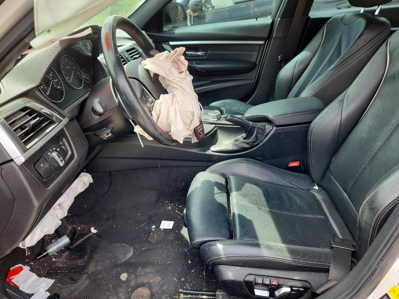 55311766 :رقم المزاد ، WBA8D9G33HNU65640 vin ، 2017 Bmw 330 مزاد بيع
