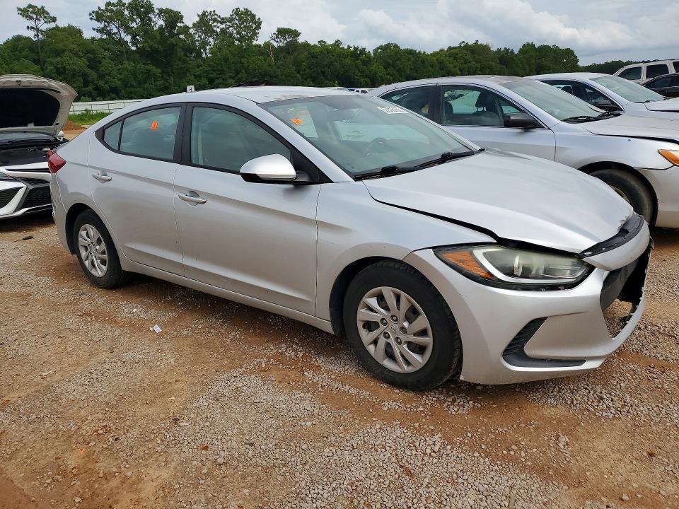 57315166 :رقم المزاد ، 5NPD74LF0HH151388 vin ، 2017 Hyundai Elantra مزاد بيع