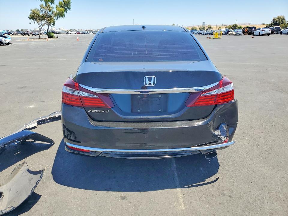 2016 Honda Accord მანქანა იყიდება აუქციონზე, vin: 1HGCR2F76GA042004, აუქციონის ნომერი: 57918466
